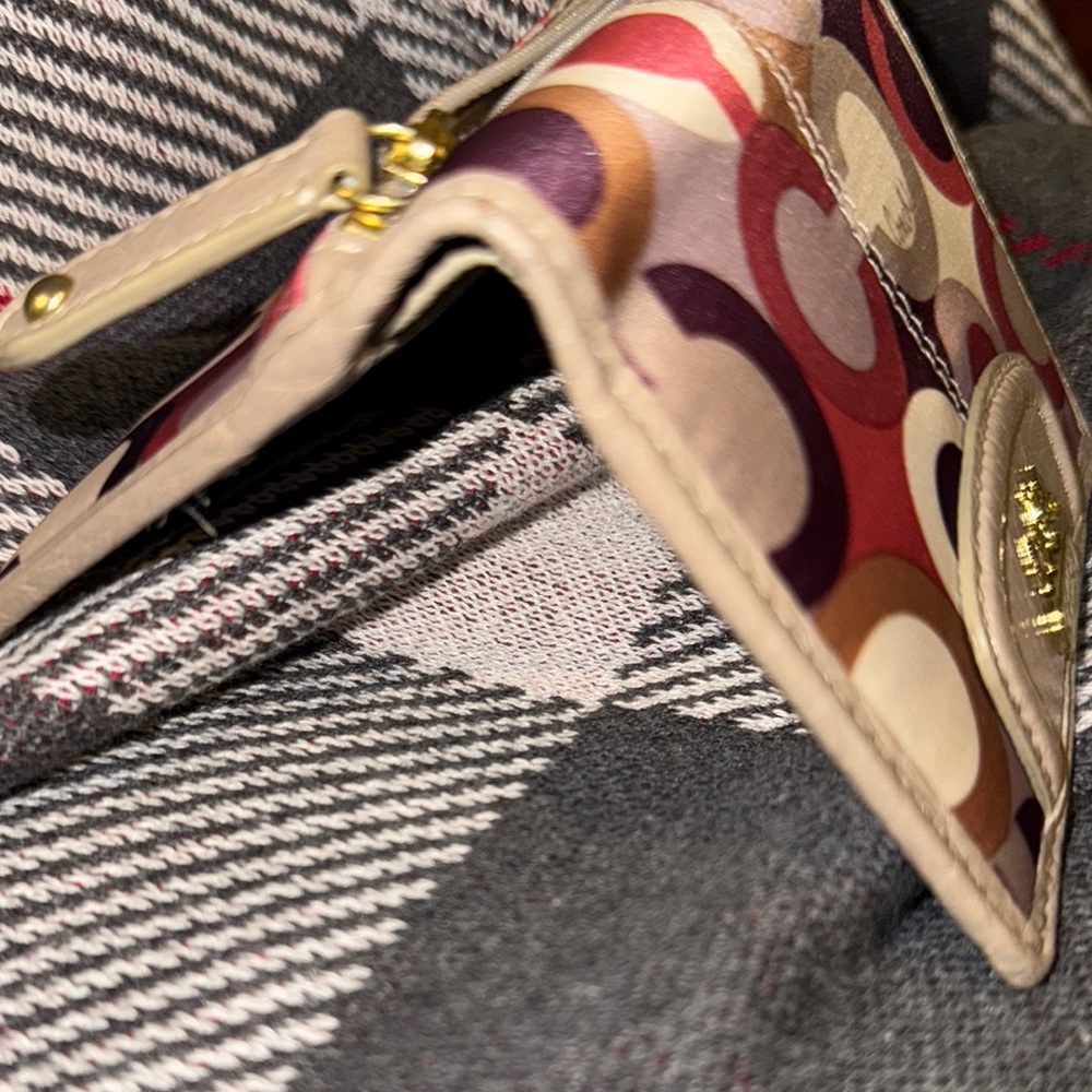 Coach Multicolor Wallet - Picture 2 of 12